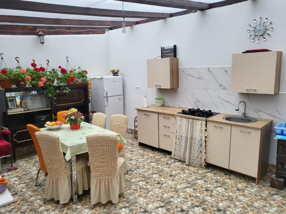 Apartament Cu Terasa Si Gratar Apartment ซาตูมาเร ภายนอก รูปภาพ